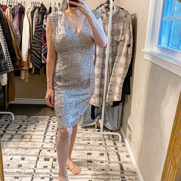 Sue Wong Embroidered Cocktail Dress Silver 6 - Picture 8 of 8